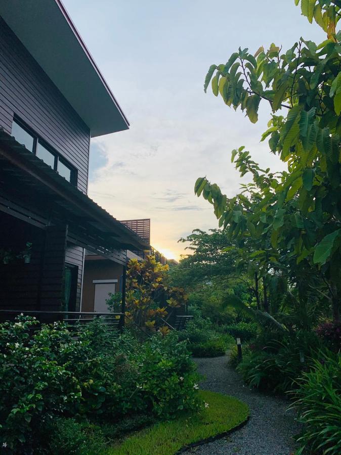 Baansuanklaiklungbangkrachao บ้านสวนใกล้กรุงบางกะเจ้า Phra Pradaeng Exteriér fotografie